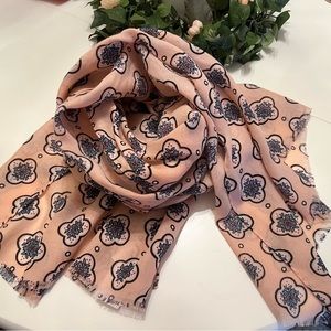 LOFT Scarf